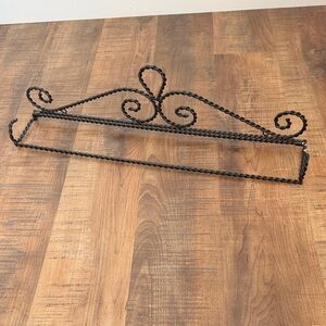 Decorative Twisted Metal towel rack